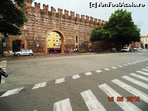 [P03] Verona -Scaligera zidul ce inconjoara orasul.  » foto by melena
 - 
<span class="allrVoted glyphicon glyphicon-heart hidden" id="av665462"></span>
<a class="m-l-10 hidden" id="sv665462" onclick="voting_Foto_DelVot(,665462,1233)" role="button">șterge vot <span class="glyphicon glyphicon-remove"></span></a>
<a id="v9665462" class=" c-red"  onclick="voting_Foto_SetVot(665462)" role="button"><span class="glyphicon glyphicon-heart-empty"></span> <b>LIKE</b> = Votează poza</a> <img class="hidden"  id="f665462W9" src="/imagini/loader.gif" border="0" /><span class="AjErrMes hidden" id="e665462ErM"></span>