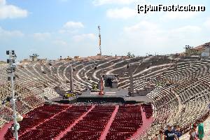 [P06] Arena pregatindu-se de spectacol » foto by Gabi Georgeta
 - 
<span class="allrVoted glyphicon glyphicon-heart hidden" id="av576821"></span>
<a class="m-l-10 hidden" id="sv576821" onclick="voting_Foto_DelVot(,576821,1233)" role="button">șterge vot <span class="glyphicon glyphicon-remove"></span></a>
<a id="v9576821" class=" c-red"  onclick="voting_Foto_SetVot(576821)" role="button"><span class="glyphicon glyphicon-heart-empty"></span> <b>LIKE</b> = Votează poza</a> <img class="hidden"  id="f576821W9" src="/imagini/loader.gif" border="0" /><span class="AjErrMes hidden" id="e576821ErM"></span>