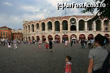 [P02] Arena veroneza, un amfiteatru roman » foto by santana*
 - 
<span class="allrVoted glyphicon glyphicon-heart hidden" id="av155995"></span>
<a class="m-l-10 hidden" id="sv155995" onclick="voting_Foto_DelVot(,155995,1233)" role="button">șterge vot <span class="glyphicon glyphicon-remove"></span></a>
<a id="v9155995" class=" c-red"  onclick="voting_Foto_SetVot(155995)" role="button"><span class="glyphicon glyphicon-heart-empty"></span> <b>LIKE</b> = Votează poza</a> <img class="hidden"  id="f155995W9" src="/imagini/loader.gif" border="0" /><span class="AjErrMes hidden" id="e155995ErM"></span>