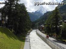 [P32] Zermatt - Matterhorn invaluit de nori.  » foto by iulianic
 - 
<span class="allrVoted glyphicon glyphicon-heart hidden" id="av372544"></span>
<a class="m-l-10 hidden" id="sv372544" onclick="voting_Foto_DelVot(,372544,1236)" role="button">șterge vot <span class="glyphicon glyphicon-remove"></span></a>
<a id="v9372544" class=" c-red"  onclick="voting_Foto_SetVot(372544)" role="button"><span class="glyphicon glyphicon-heart-empty"></span> <b>LIKE</b> = Votează poza</a> <img class="hidden"  id="f372544W9" src="/imagini/loader.gif" border="0" /><span class="AjErrMes hidden" id="e372544ErM"></span>