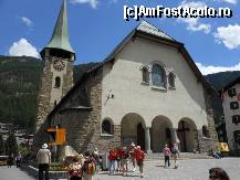 [P36] Zermatt - Biserica si turnul cu ceas.  » foto by iulianic
 - 
<span class="allrVoted glyphicon glyphicon-heart hidden" id="av372551"></span>
<a class="m-l-10 hidden" id="sv372551" onclick="voting_Foto_DelVot(,372551,1236)" role="button">șterge vot <span class="glyphicon glyphicon-remove"></span></a>
<a id="v9372551" class=" c-red"  onclick="voting_Foto_SetVot(372551)" role="button"><span class="glyphicon glyphicon-heart-empty"></span> <b>LIKE</b> = Votează poza</a> <img class="hidden"  id="f372551W9" src="/imagini/loader.gif" border="0" /><span class="AjErrMes hidden" id="e372551ErM"></span>