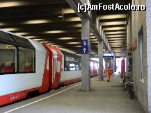 [P08] Unul dintre trenurile din gara Matterhorn-Gotthard, din Zermatt » foto by ileanaxperta*
 - 
<span class="allrVoted glyphicon glyphicon-heart hidden" id="av299825"></span>
<a class="m-l-10 hidden" id="sv299825" onclick="voting_Foto_DelVot(,299825,1236)" role="button">șterge vot <span class="glyphicon glyphicon-remove"></span></a>
<a id="v9299825" class=" c-red"  onclick="voting_Foto_SetVot(299825)" role="button"><span class="glyphicon glyphicon-heart-empty"></span> <b>LIKE</b> = Votează poza</a> <img class="hidden"  id="f299825W9" src="/imagini/loader.gif" border="0" /><span class="AjErrMes hidden" id="e299825ErM"></span>