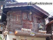 [P19] Casa  de mestesugari , in Zermatt , azi la parter se poate manca  la 3-4 masute. Unelte traditionale  atarma  de peretii casei » foto by TORA INGRID
 - 
<span class="allrVoted glyphicon glyphicon-heart hidden" id="av74413"></span>
<a class="m-l-10 hidden" id="sv74413" onclick="voting_Foto_DelVot(,74413,1236)" role="button">șterge vot <span class="glyphicon glyphicon-remove"></span></a>
<a id="v974413" class=" c-red"  onclick="voting_Foto_SetVot(74413)" role="button"><span class="glyphicon glyphicon-heart-empty"></span> <b>LIKE</b> = Votează poza</a> <img class="hidden"  id="f74413W9" src="/imagini/loader.gif" border="0" /><span class="AjErrMes hidden" id="e74413ErM"></span>
