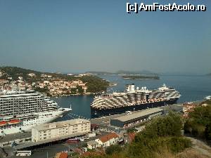 [P15] Dubrovnik la intrare » foto by Gioia
 - 
<span class="allrVoted glyphicon glyphicon-heart hidden" id="av544376"></span>
<a class="m-l-10 hidden" id="sv544376" onclick="voting_Foto_DelVot(,544376,1238)" role="button">șterge vot <span class="glyphicon glyphicon-remove"></span></a>
<a id="v9544376" class=" c-red"  onclick="voting_Foto_SetVot(544376)" role="button"><span class="glyphicon glyphicon-heart-empty"></span> <b>LIKE</b> = Votează poza</a> <img class="hidden"  id="f544376W9" src="/imagini/loader.gif" border="0" /><span class="AjErrMes hidden" id="e544376ErM"></span>
