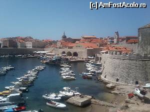 [P24] Cetatea Dubrovnik » foto by Gioia
 - 
<span class="allrVoted glyphicon glyphicon-heart hidden" id="av544388"></span>
<a class="m-l-10 hidden" id="sv544388" onclick="voting_Foto_DelVot(,544388,1238)" role="button">șterge vot <span class="glyphicon glyphicon-remove"></span></a>
<a id="v9544388" class=" c-red"  onclick="voting_Foto_SetVot(544388)" role="button"><span class="glyphicon glyphicon-heart-empty"></span> <b>LIKE</b> = Votează poza</a> <img class="hidden"  id="f544388W9" src="/imagini/loader.gif" border="0" /><span class="AjErrMes hidden" id="e544388ErM"></span>