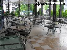 [P117] terasa restaurantului unde am stat noi.  » foto by adryana
 - 
<span class="allrVoted glyphicon glyphicon-heart hidden" id="av419716"></span>
<a class="m-l-10 hidden" id="sv419716" onclick="voting_Foto_DelVot(,419716,1259)" role="button">șterge vot <span class="glyphicon glyphicon-remove"></span></a>
<a id="v9419716" class=" c-red"  onclick="voting_Foto_SetVot(419716)" role="button"><span class="glyphicon glyphicon-heart-empty"></span> <b>LIKE</b> = Votează poza</a> <img class="hidden"  id="f419716W9" src="/imagini/loader.gif" border="0" /><span class="AjErrMes hidden" id="e419716ErM"></span>