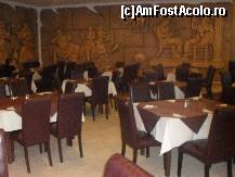 [P119] in restaurant.  » foto by adryana
 - 
<span class="allrVoted glyphicon glyphicon-heart hidden" id="av419718"></span>
<a class="m-l-10 hidden" id="sv419718" onclick="voting_Foto_DelVot(,419718,1259)" role="button">șterge vot <span class="glyphicon glyphicon-remove"></span></a>
<a id="v9419718" class=" c-red"  onclick="voting_Foto_SetVot(419718)" role="button"><span class="glyphicon glyphicon-heart-empty"></span> <b>LIKE</b> = Votează poza</a> <img class="hidden"  id="f419718W9" src="/imagini/loader.gif" border="0" /><span class="AjErrMes hidden" id="e419718ErM"></span>