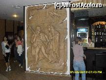 [P19] lobby barul de langa receptie, cel deschis non stop. In partea stanga se intra la restaurant.  » foto by adryana
 - 
<span class="allrVoted glyphicon glyphicon-heart hidden" id="av419614"></span>
<a class="m-l-10 hidden" id="sv419614" onclick="voting_Foto_DelVot(,419614,1259)" role="button">șterge vot <span class="glyphicon glyphicon-remove"></span></a>
<a id="v9419614" class=" c-red"  onclick="voting_Foto_SetVot(419614)" role="button"><span class="glyphicon glyphicon-heart-empty"></span> <b>LIKE</b> = Votează poza</a> <img class="hidden"  id="f419614W9" src="/imagini/loader.gif" border="0" /><span class="AjErrMes hidden" id="e419614ErM"></span>