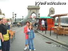 [P18] La intrarea pe podul cu lanturi din Budapesta, se vad si cunoscutii si inconfundabilii lei fara limba, simbolul podului » foto by ileanaxperta*
 - 
<span class="allrVoted glyphicon glyphicon-heart hidden" id="av31220"></span>
<a class="m-l-10 hidden" id="sv31220" onclick="voting_Foto_DelVot(,31220,1275)" role="button">șterge vot <span class="glyphicon glyphicon-remove"></span></a>
<a id="v931220" class=" c-red"  onclick="voting_Foto_SetVot(31220)" role="button"><span class="glyphicon glyphicon-heart-empty"></span> <b>LIKE</b> = Votează poza</a> <img class="hidden"  id="f31220W9" src="/imagini/loader.gif" border="0" /><span class="AjErrMes hidden" id="e31220ErM"></span>