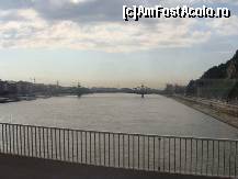 [P21] Podurile Budapestei la asfintit » foto by Traveller
 - 
<span class="allrVoted glyphicon glyphicon-heart hidden" id="av60227"></span>
<a class="m-l-10 hidden" id="sv60227" onclick="voting_Foto_DelVot(,60227,1275)" role="button">șterge vot <span class="glyphicon glyphicon-remove"></span></a>
<a id="v960227" class=" c-red"  onclick="voting_Foto_SetVot(60227)" role="button"><span class="glyphicon glyphicon-heart-empty"></span> <b>LIKE</b> = Votează poza</a> <img class="hidden"  id="f60227W9" src="/imagini/loader.gif" border="0" /><span class="AjErrMes hidden" id="e60227ErM"></span>