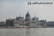 [P01] palatul parlamentului,budapesta » foto by mariana
 - 
<span class="allrVoted glyphicon glyphicon-heart hidden" id="av105589"></span>
<a class="m-l-10 hidden" id="sv105589" onclick="voting_Foto_DelVot(,105589,1275)" role="button">șterge vot <span class="glyphicon glyphicon-remove"></span></a>
<a id="v9105589" class=" c-red"  onclick="voting_Foto_SetVot(105589)" role="button"><span class="glyphicon glyphicon-heart-empty"></span> <b>LIKE</b> = Votează poza</a> <img class="hidden"  id="f105589W9" src="/imagini/loader.gif" border="0" /><span class="AjErrMes hidden" id="e105589ErM"></span>