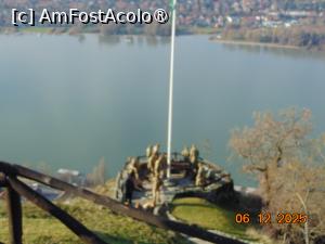 [P74] Vedere spre fluviul Dunarea, Visegrad » foto by Yolanda
 - 
<span class="allrVoted glyphicon glyphicon-heart hidden" id="av1512029"></span>
<a class="m-l-10 hidden" id="sv1512029" onclick="voting_Foto_DelVot(,1512029,1275)" role="button">șterge vot <span class="glyphicon glyphicon-remove"></span></a>
<a id="v91512029" class=" c-red"  onclick="voting_Foto_SetVot(1512029)" role="button"><span class="glyphicon glyphicon-heart-empty"></span> <b>LIKE</b> = Votează poza</a> <img class="hidden"  id="f1512029W9" src="/imagini/loader.gif" border="0" /><span class="AjErrMes hidden" id="e1512029ErM"></span>