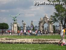 [P05] O veche poarta a Palatului. » foto by mirelutza
 - 
<span class="allrVoted glyphicon glyphicon-heart hidden" id="av146251"></span>
<a class="m-l-10 hidden" id="sv146251" onclick="voting_Foto_DelVot(,146251,1275)" role="button">șterge vot <span class="glyphicon glyphicon-remove"></span></a>
<a id="v9146251" class=" c-red"  onclick="voting_Foto_SetVot(146251)" role="button"><span class="glyphicon glyphicon-heart-empty"></span> <b>LIKE</b> = Votează poza</a> <img class="hidden"  id="f146251W9" src="/imagini/loader.gif" border="0" /><span class="AjErrMes hidden" id="e146251ErM"></span>