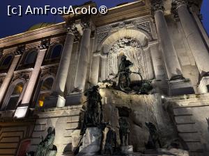 [P43] Curtile interioare ale Castelului Buda. Fantana Matthias » foto by raluca banu
 - 
<span class="allrVoted glyphicon glyphicon-heart hidden" id="av1478052"></span>
<a class="m-l-10 hidden" id="sv1478052" onclick="voting_Foto_DelVot(,1478052,1275)" role="button">șterge vot <span class="glyphicon glyphicon-remove"></span></a>
<a id="v91478052" class=" c-red"  onclick="voting_Foto_SetVot(1478052)" role="button"><span class="glyphicon glyphicon-heart-empty"></span> <b>LIKE</b> = Votează poza</a> <img class="hidden"  id="f1478052W9" src="/imagini/loader.gif" border="0" /><span class="AjErrMes hidden" id="e1478052ErM"></span>