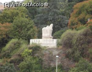 [P17] Statuia Regelui Sfantul Stefan » foto by geani anto
 - 
<span class="allrVoted glyphicon glyphicon-heart hidden" id="av1325932"></span>
<a class="m-l-10 hidden" id="sv1325932" onclick="voting_Foto_DelVot(,1325932,1275)" role="button">șterge vot <span class="glyphicon glyphicon-remove"></span></a>
<a id="v91325932" class=" c-red"  onclick="voting_Foto_SetVot(1325932)" role="button"><span class="glyphicon glyphicon-heart-empty"></span> <b>LIKE</b> = Votează poza</a> <img class="hidden"  id="f1325932W9" src="/imagini/loader.gif" border="0" /><span class="AjErrMes hidden" id="e1325932ErM"></span>