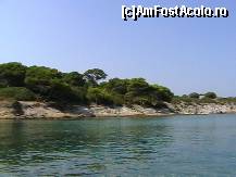 [P08] La Karidi, marea are o mulţime de nuanţe albastre. » foto by Aqvila
 - 
<span class="allrVoted glyphicon glyphicon-heart hidden" id="av305904"></span>
<a class="m-l-10 hidden" id="sv305904" onclick="voting_Foto_DelVot(,305904,1423)" role="button">șterge vot <span class="glyphicon glyphicon-remove"></span></a>
<a id="v9305904" class=" c-red"  onclick="voting_Foto_SetVot(305904)" role="button"><span class="glyphicon glyphicon-heart-empty"></span> <b>LIKE</b> = Votează poza</a> <img class="hidden"  id="f305904W9" src="/imagini/loader.gif" border="0" /><span class="AjErrMes hidden" id="e305904ErM"></span>