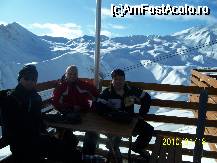 [P06] Latura elvetiana (aici TVA-ul e mai mic ca la austrieci). Mare grija cu cumparaturile din duty free...cand te intorci inapoi in Austria, in varful muntelui, e posibil sa te opreasca graniceri imbracati in costume de ski daca ai prea multe bagaje cu tine si sa te taxeze pentru prea multe produse. » foto by horia ciocan
 - 
<span class="allrVoted glyphicon glyphicon-heart hidden" id="av55505"></span>
<a class="m-l-10 hidden" id="sv55505" onclick="voting_Foto_DelVot(,55505,1510)" role="button">șterge vot <span class="glyphicon glyphicon-remove"></span></a>
<a id="v955505" class=" c-red"  onclick="voting_Foto_SetVot(55505)" role="button"><span class="glyphicon glyphicon-heart-empty"></span> <b>LIKE</b> = Votează poza</a> <img class="hidden"  id="f55505W9" src="/imagini/loader.gif" border="0" /><span class="AjErrMes hidden" id="e55505ErM"></span>