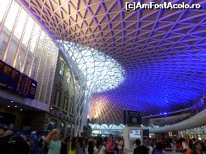 [P06] Interiorul garii King's Cross, in care se gaseste si magazinul Harry Potter » foto by ChocoGun
 - 
<span class="allrVoted glyphicon glyphicon-heart hidden" id="av621498"></span>
<a class="m-l-10 hidden" id="sv621498" onclick="voting_Foto_DelVot(,621498,1570)" role="button">șterge vot <span class="glyphicon glyphicon-remove"></span></a>
<a id="v9621498" class=" c-red"  onclick="voting_Foto_SetVot(621498)" role="button"><span class="glyphicon glyphicon-heart-empty"></span> <b>LIKE</b> = Votează poza</a> <img class="hidden"  id="f621498W9" src="/imagini/loader.gif" border="0" /><span class="AjErrMes hidden" id="e621498ErM"></span>
