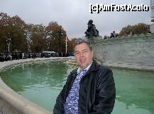[P04] Linistea de dupa schimbarea garzilor, turistii dispar la fel de repede cum au si aparut... » foto by florintoma
 - 
<span class="allrVoted glyphicon glyphicon-heart hidden" id="av276076"></span>
<a class="m-l-10 hidden" id="sv276076" onclick="voting_Foto_DelVot(,276076,1570)" role="button">șterge vot <span class="glyphicon glyphicon-remove"></span></a>
<a id="v9276076" class=" c-red"  onclick="voting_Foto_SetVot(276076)" role="button"><span class="glyphicon glyphicon-heart-empty"></span> <b>LIKE</b> = Votează poza</a> <img class="hidden"  id="f276076W9" src="/imagini/loader.gif" border="0" /><span class="AjErrMes hidden" id="e276076ErM"></span>