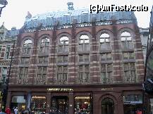 [P08] Magazine si hoteluri impunatoare din zona centrala comerciala a Londrei » foto by florintoma
 - 
<span class="allrVoted glyphicon glyphicon-heart hidden" id="av276080"></span>
<a class="m-l-10 hidden" id="sv276080" onclick="voting_Foto_DelVot(,276080,1570)" role="button">șterge vot <span class="glyphicon glyphicon-remove"></span></a>
<a id="v9276080" class=" c-red"  onclick="voting_Foto_SetVot(276080)" role="button"><span class="glyphicon glyphicon-heart-empty"></span> <b>LIKE</b> = Votează poza</a> <img class="hidden"  id="f276080W9" src="/imagini/loader.gif" border="0" /><span class="AjErrMes hidden" id="e276080ErM"></span>