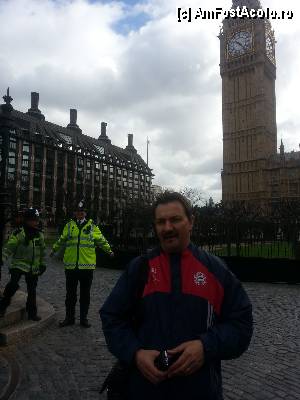 [P20] la BIG BEN » foto by dan sorin
 - 
<span class="allrVoted glyphicon glyphicon-heart hidden" id="av415184"></span>
<a class="m-l-10 hidden" id="sv415184" onclick="voting_Foto_DelVot(,415184,1570)" role="button">șterge vot <span class="glyphicon glyphicon-remove"></span></a>
<a id="v9415184" class=" c-red"  onclick="voting_Foto_SetVot(415184)" role="button"><span class="glyphicon glyphicon-heart-empty"></span> <b>LIKE</b> = Votează poza</a> <img class="hidden"  id="f415184W9" src="/imagini/loader.gif" border="0" /><span class="AjErrMes hidden" id="e415184ErM"></span>