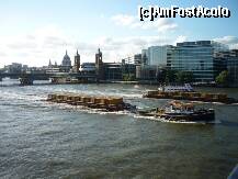[P07] Londra - Nave comerciale pe Tamisa » foto by Dragoș_MD
 - 
<span class="allrVoted glyphicon glyphicon-heart hidden" id="av205331"></span>
<a class="m-l-10 hidden" id="sv205331" onclick="voting_Foto_DelVot(,205331,1570)" role="button">șterge vot <span class="glyphicon glyphicon-remove"></span></a>
<a id="v9205331" class=" c-red"  onclick="voting_Foto_SetVot(205331)" role="button"><span class="glyphicon glyphicon-heart-empty"></span> <b>LIKE</b> = Votează poza</a> <img class="hidden"  id="f205331W9" src="/imagini/loader.gif" border="0" /><span class="AjErrMes hidden" id="e205331ErM"></span>