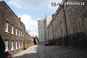[P15] In Tower of London » foto by elena_iasi
 - 
<span class="allrVoted glyphicon glyphicon-heart hidden" id="av359913"></span>
<a class="m-l-10 hidden" id="sv359913" onclick="voting_Foto_DelVot(,359913,1570)" role="button">șterge vot <span class="glyphicon glyphicon-remove"></span></a>
<a id="v9359913" class=" c-red"  onclick="voting_Foto_SetVot(359913)" role="button"><span class="glyphicon glyphicon-heart-empty"></span> <b>LIKE</b> = Votează poza</a> <img class="hidden"  id="f359913W9" src="/imagini/loader.gif" border="0" /><span class="AjErrMes hidden" id="e359913ErM"></span>