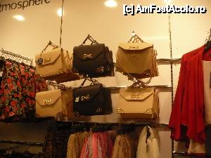 [P16] daca va doriti aceasta poseta superba, o gasiti la Primark » foto by adri-nico
 - 
<span class="allrVoted glyphicon glyphicon-heart hidden" id="av462936"></span>
<a class="m-l-10 hidden" id="sv462936" onclick="voting_Foto_DelVot(,462936,1570)" role="button">șterge vot <span class="glyphicon glyphicon-remove"></span></a>
<a id="v9462936" class=" c-red"  onclick="voting_Foto_SetVot(462936)" role="button"><span class="glyphicon glyphicon-heart-empty"></span> <b>LIKE</b> = Votează poza</a> <img class="hidden"  id="f462936W9" src="/imagini/loader.gif" border="0" /><span class="AjErrMes hidden" id="e462936ErM"></span>