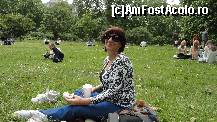 [P20] picnic n Hyde park » foto by simon_niculae
 - 
<span class="allrVoted glyphicon glyphicon-heart hidden" id="av447717"></span>
<a class="m-l-10 hidden" id="sv447717" onclick="voting_Foto_DelVot(,447717,1570)" role="button">șterge vot <span class="glyphicon glyphicon-remove"></span></a>
<a id="v9447717" class=" c-red"  onclick="voting_Foto_SetVot(447717)" role="button"><span class="glyphicon glyphicon-heart-empty"></span> <b>LIKE</b> = Votează poza</a> <img class="hidden"  id="f447717W9" src="/imagini/loader.gif" border="0" /><span class="AjErrMes hidden" id="e447717ErM"></span>