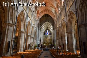 [P15] Southwark Cathedral » foto by Pușcașu Marin
 - 
<span class="allrVoted glyphicon glyphicon-heart hidden" id="av974318"></span>
<a class="m-l-10 hidden" id="sv974318" onclick="voting_Foto_DelVot(,974318,1570)" role="button">șterge vot <span class="glyphicon glyphicon-remove"></span></a>
<a id="v9974318" class=" c-red"  onclick="voting_Foto_SetVot(974318)" role="button"><span class="glyphicon glyphicon-heart-empty"></span> <b>LIKE</b> = Votează poza</a> <img class="hidden"  id="f974318W9" src="/imagini/loader.gif" border="0" /><span class="AjErrMes hidden" id="e974318ErM"></span>