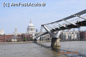 [P06] Millenium Bridge si in departare St. Paul's Cathedral » foto by Pușcașu Marin
 - 
<span class="allrVoted glyphicon glyphicon-heart hidden" id="av974309"></span>
<a class="m-l-10 hidden" id="sv974309" onclick="voting_Foto_DelVot(,974309,1570)" role="button">șterge vot <span class="glyphicon glyphicon-remove"></span></a>
<a id="v9974309" class=" c-red"  onclick="voting_Foto_SetVot(974309)" role="button"><span class="glyphicon glyphicon-heart-empty"></span> <b>LIKE</b> = Votează poza</a> <img class="hidden"  id="f974309W9" src="/imagini/loader.gif" border="0" /><span class="AjErrMes hidden" id="e974309ErM"></span>