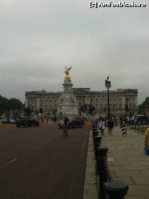 [P34] Palatul Buckingham » foto by iulee*
 - 
<span class="allrVoted glyphicon glyphicon-heart hidden" id="av547515"></span>
<a class="m-l-10 hidden" id="sv547515" onclick="voting_Foto_DelVot(,547515,1570)" role="button">șterge vot <span class="glyphicon glyphicon-remove"></span></a>
<a id="v9547515" class=" c-red"  onclick="voting_Foto_SetVot(547515)" role="button"><span class="glyphicon glyphicon-heart-empty"></span> <b>LIKE</b> = Votează poza</a> <img class="hidden"  id="f547515W9" src="/imagini/loader.gif" border="0" /><span class="AjErrMes hidden" id="e547515ErM"></span>