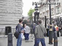 [P34] London - intrare Downing Street » foto by Liaa*
 - 
<span class="allrVoted glyphicon glyphicon-heart hidden" id="av220658"></span>
<a class="m-l-10 hidden" id="sv220658" onclick="voting_Foto_DelVot(,220658,1570)" role="button">șterge vot <span class="glyphicon glyphicon-remove"></span></a>
<a id="v9220658" class=" c-red"  onclick="voting_Foto_SetVot(220658)" role="button"><span class="glyphicon glyphicon-heart-empty"></span> <b>LIKE</b> = Votează poza</a> <img class="hidden"  id="f220658W9" src="/imagini/loader.gif" border="0" /><span class="AjErrMes hidden" id="e220658ErM"></span>