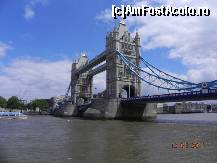 [P79] London - Tower Bridge » foto by Liaa*
 - 
<span class="allrVoted glyphicon glyphicon-heart hidden" id="av220771"></span>
<a class="m-l-10 hidden" id="sv220771" onclick="voting_Foto_DelVot(,220771,1570)" role="button">șterge vot <span class="glyphicon glyphicon-remove"></span></a>
<a id="v9220771" class=" c-red"  onclick="voting_Foto_SetVot(220771)" role="button"><span class="glyphicon glyphicon-heart-empty"></span> <b>LIKE</b> = Votează poza</a> <img class="hidden"  id="f220771W9" src="/imagini/loader.gif" border="0" /><span class="AjErrMes hidden" id="e220771ErM"></span>