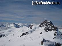 [P01] Jungfrau si Jungfraujoch-Sphinx vazut din creasta Mönch (4099m) - Concediul 2008 » foto by relynka*
 - 
<span class="allrVoted glyphicon glyphicon-heart hidden" id="av57034"></span>
<a class="m-l-10 hidden" id="sv57034" onclick="voting_Foto_DelVot(,57034,1571)" role="button">șterge vot <span class="glyphicon glyphicon-remove"></span></a>
<a id="v957034" class=" c-red"  onclick="voting_Foto_SetVot(57034)" role="button"><span class="glyphicon glyphicon-heart-empty"></span> <b>LIKE</b> = Votează poza</a> <img class="hidden"  id="f57034W9" src="/imagini/loader.gif" border="0" /><span class="AjErrMes hidden" id="e57034ErM"></span>