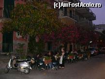 [P24] O terasa pe seara, via Vittorio Emanuele » foto by le_maitre
 - 
<span class="allrVoted glyphicon glyphicon-heart hidden" id="av307498"></span>
<a class="m-l-10 hidden" id="sv307498" onclick="voting_Foto_DelVot(,307498,1579)" role="button">șterge vot <span class="glyphicon glyphicon-remove"></span></a>
<a id="v9307498" class=" c-red"  onclick="voting_Foto_SetVot(307498)" role="button"><span class="glyphicon glyphicon-heart-empty"></span> <b>LIKE</b> = Votează poza</a> <img class="hidden"  id="f307498W9" src="/imagini/loader.gif" border="0" /><span class="AjErrMes hidden" id="e307498ErM"></span>