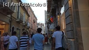 [P06] Pe Corso Umberto. » foto by alinafulg
 - 
<span class="allrVoted glyphicon glyphicon-heart hidden" id="av1401212"></span>
<a class="m-l-10 hidden" id="sv1401212" onclick="voting_Foto_DelVot(,1401212,1579)" role="button">șterge vot <span class="glyphicon glyphicon-remove"></span></a>
<a id="v91401212" class=" c-red"  onclick="voting_Foto_SetVot(1401212)" role="button"><span class="glyphicon glyphicon-heart-empty"></span> <b>LIKE</b> = Votează poza</a> <img class="hidden"  id="f1401212W9" src="/imagini/loader.gif" border="0" /><span class="AjErrMes hidden" id="e1401212ErM"></span>