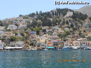 [P23] Symi, orașul în amfiteatru cu ale sale case în culori pastelate.  » foto by Rodel
 - 
<span class="allrVoted glyphicon glyphicon-heart hidden" id="av537950"></span>
<a class="m-l-10 hidden" id="sv537950" onclick="voting_Foto_DelVot(,537950,1588)" role="button">șterge vot <span class="glyphicon glyphicon-remove"></span></a>
<a id="v9537950" class=" c-red"  onclick="voting_Foto_SetVot(537950)" role="button"><span class="glyphicon glyphicon-heart-empty"></span> <b>LIKE</b> = Votează poza</a> <img class="hidden"  id="f537950W9" src="/imagini/loader.gif" border="0" /><span class="AjErrMes hidden" id="e537950ErM"></span>