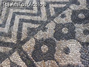 [P12] Mănăstirea Panormitis - Hokhlakia, minunatul mozaic realizat din pietricele albe și negre.  » foto by iulianic
 - 
<span class="allrVoted glyphicon glyphicon-heart hidden" id="av1006739"></span>
<a class="m-l-10 hidden" id="sv1006739" onclick="voting_Foto_DelVot(,1006739,1588)" role="button">șterge vot <span class="glyphicon glyphicon-remove"></span></a>
<a id="v91006739" class=" c-red"  onclick="voting_Foto_SetVot(1006739)" role="button"><span class="glyphicon glyphicon-heart-empty"></span> <b>LIKE</b> = Votează poza</a> <img class="hidden"  id="f1006739W9" src="/imagini/loader.gif" border="0" /><span class="AjErrMes hidden" id="e1006739ErM"></span>