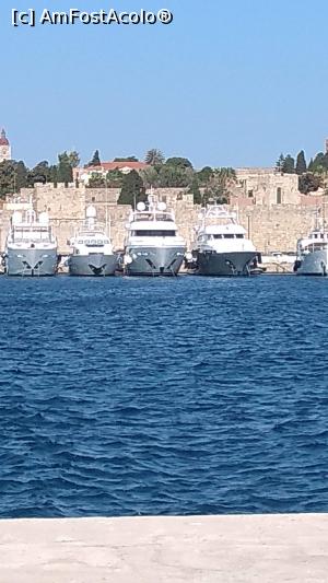 [P41] Rhodos Cruise Terminal. Gata de plecare in croaziera catre Symi. » foto by ovidiuyepi
 - 
<span class="allrVoted glyphicon glyphicon-heart hidden" id="av1335857"></span>
<a class="m-l-10 hidden" id="sv1335857" onclick="voting_Foto_DelVot(,1335857,1588)" role="button">șterge vot <span class="glyphicon glyphicon-remove"></span></a>
<a id="v91335857" class=" c-red"  onclick="voting_Foto_SetVot(1335857)" role="button"><span class="glyphicon glyphicon-heart-empty"></span> <b>LIKE</b> = Votează poza</a> <img class="hidden"  id="f1335857W9" src="/imagini/loader.gif" border="0" /><span class="AjErrMes hidden" id="e1335857ErM"></span>