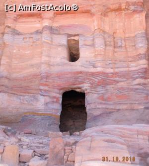 [P13] Petra - Silk Tomb, sper ca nu ma insel...  » foto by nickro
 - 
<span class="allrVoted glyphicon glyphicon-heart hidden" id="av1156621"></span>
<a class="m-l-10 hidden" id="sv1156621" onclick="voting_Foto_DelVot(,1156621,1591)" role="button">șterge vot <span class="glyphicon glyphicon-remove"></span></a>
<a id="v91156621" class=" c-red"  onclick="voting_Foto_SetVot(1156621)" role="button"><span class="glyphicon glyphicon-heart-empty"></span> <b>LIKE</b> = Votează poza</a> <img class="hidden"  id="f1156621W9" src="/imagini/loader.gif" border="0" /><span class="AjErrMes hidden" id="e1156621ErM"></span>