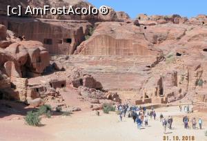 [P08] Petra - amfiteatrul roman » foto by nickro
 - 
<span class="allrVoted glyphicon glyphicon-heart hidden" id="av1156612"></span>
<a class="m-l-10 hidden" id="sv1156612" onclick="voting_Foto_DelVot(,1156612,1591)" role="button">șterge vot <span class="glyphicon glyphicon-remove"></span></a>
<a id="v91156612" class=" c-red"  onclick="voting_Foto_SetVot(1156612)" role="button"><span class="glyphicon glyphicon-heart-empty"></span> <b>LIKE</b> = Votează poza</a> <img class="hidden"  id="f1156612W9" src="/imagini/loader.gif" border="0" /><span class="AjErrMes hidden" id="e1156612ErM"></span>