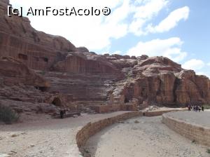 [P16] Teatrul din Petra » foto by irinad
 - 
<span class="allrVoted glyphicon glyphicon-heart hidden" id="av1069088"></span>
<a class="m-l-10 hidden" id="sv1069088" onclick="voting_Foto_DelVot(,1069088,1591)" role="button">șterge vot <span class="glyphicon glyphicon-remove"></span></a>
<a id="v91069088" class=" c-red"  onclick="voting_Foto_SetVot(1069088)" role="button"><span class="glyphicon glyphicon-heart-empty"></span> <b>LIKE</b> = Votează poza</a> <img class="hidden"  id="f1069088W9" src="/imagini/loader.gif" border="0" /><span class="AjErrMes hidden" id="e1069088ErM"></span>