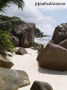 [P02] Plaja Praslin » foto by wisky
 - 
<span class="allrVoted glyphicon glyphicon-heart hidden" id="av165690"></span>
<a class="m-l-10 hidden" id="sv165690" onclick="voting_Foto_DelVot(,165690,1613)" role="button">șterge vot <span class="glyphicon glyphicon-remove"></span></a>
<a id="v9165690" class=" c-red"  onclick="voting_Foto_SetVot(165690)" role="button"><span class="glyphicon glyphicon-heart-empty"></span> <b>LIKE</b> = Votează poza</a> <img class="hidden"  id="f165690W9" src="/imagini/loader.gif" border="0" /><span class="AjErrMes hidden" id="e165690ErM"></span>