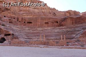 [P16] Petra, Marele Teatru Nabateean, tăiat în stâncă » foto by mprofeanu
 - 
<span class="allrVoted glyphicon glyphicon-heart hidden" id="av923733"></span>
<a class="m-l-10 hidden" id="sv923733" onclick="voting_Foto_DelVot(,923733,1615)" role="button">șterge vot <span class="glyphicon glyphicon-remove"></span></a>
<a id="v9923733" class=" c-red"  onclick="voting_Foto_SetVot(923733)" role="button"><span class="glyphicon glyphicon-heart-empty"></span> <b>LIKE</b> = Votează poza</a> <img class="hidden"  id="f923733W9" src="/imagini/loader.gif" border="0" /><span class="AjErrMes hidden" id="e923733ErM"></span>