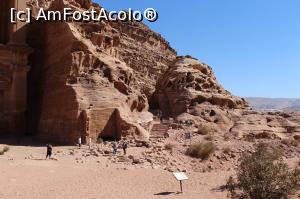 [P44] Petra, Piața Mănăstirii, se văd scările și drumul ce duce la ea » foto by mprofeanu
 - 
<span class="allrVoted glyphicon glyphicon-heart hidden" id="av923761"></span>
<a class="m-l-10 hidden" id="sv923761" onclick="voting_Foto_DelVot(,923761,1615)" role="button">șterge vot <span class="glyphicon glyphicon-remove"></span></a>
<a id="v9923761" class=" c-red"  onclick="voting_Foto_SetVot(923761)" role="button"><span class="glyphicon glyphicon-heart-empty"></span> <b>LIKE</b> = Votează poza</a> <img class="hidden"  id="f923761W9" src="/imagini/loader.gif" border="0" /><span class="AjErrMes hidden" id="e923761ErM"></span>