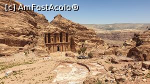 [P41] Pentru cea mai buna panorama, am urcat in varful cel mai inalt al zonei, de unde se vede canionul cu peisajul martian, intr-o parte si Manastirea, in partea cealalta. » foto by geani anto
 - 
<span class="allrVoted glyphicon glyphicon-heart hidden" id="av1378028"></span>
<a class="m-l-10 hidden" id="sv1378028" onclick="voting_Foto_DelVot(,1378028,1615)" role="button">șterge vot <span class="glyphicon glyphicon-remove"></span></a>
<a id="v91378028" class=" c-red"  onclick="voting_Foto_SetVot(1378028)" role="button"><span class="glyphicon glyphicon-heart-empty"></span> <b>LIKE</b> = Votează poza</a> <img class="hidden"  id="f1378028W9" src="/imagini/loader.gif" border="0" /><span class="AjErrMes hidden" id="e1378028ErM"></span>