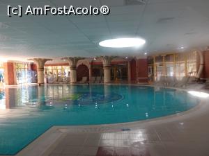 [P59] Marina Royal Palace - piscina interioară » foto by nicole33
 - 
<span class="allrVoted glyphicon glyphicon-heart hidden" id="av1270459"></span>
<a class="m-l-10 hidden" id="sv1270459" onclick="voting_Foto_DelVot(,1270459,1618)" role="button">șterge vot <span class="glyphicon glyphicon-remove"></span></a>
<a id="v91270459" class=" c-red"  onclick="voting_Foto_SetVot(1270459)" role="button"><span class="glyphicon glyphicon-heart-empty"></span> <b>LIKE</b> = Votează poza</a> <img class="hidden"  id="f1270459W9" src="/imagini/loader.gif" border="0" /><span class="AjErrMes hidden" id="e1270459ErM"></span>