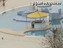 [P32] barul de la piscina al hotelului Marina Beach » foto by nicole33
 - 
<span class="allrVoted glyphicon glyphicon-heart hidden" id="av312916"></span>
<a class="m-l-10 hidden" id="sv312916" onclick="voting_Foto_DelVot(,312916,1618)" role="button">șterge vot <span class="glyphicon glyphicon-remove"></span></a>
<a id="v9312916" class=" c-red"  onclick="voting_Foto_SetVot(312916)" role="button"><span class="glyphicon glyphicon-heart-empty"></span> <b>LIKE</b> = Votează poza</a> <img class="hidden"  id="f312916W9" src="/imagini/loader.gif" border="0" /><span class="AjErrMes hidden" id="e312916ErM"></span>