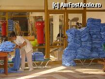 [P19] centrul pt prosoape de la piscina interioara si in spate sala de forta care era mereu goala » foto by monstrul
 - 
<span class="allrVoted glyphicon glyphicon-heart hidden" id="av224738"></span>
<a class="m-l-10 hidden" id="sv224738" onclick="voting_Foto_DelVot(,224738,1618)" role="button">șterge vot <span class="glyphicon glyphicon-remove"></span></a>
<a id="v9224738" class=" c-red"  onclick="voting_Foto_SetVot(224738)" role="button"><span class="glyphicon glyphicon-heart-empty"></span> <b>LIKE</b> = Votează poza</a> <img class="hidden"  id="f224738W9" src="/imagini/loader.gif" border="0" /><span class="AjErrMes hidden" id="e224738ErM"></span>
